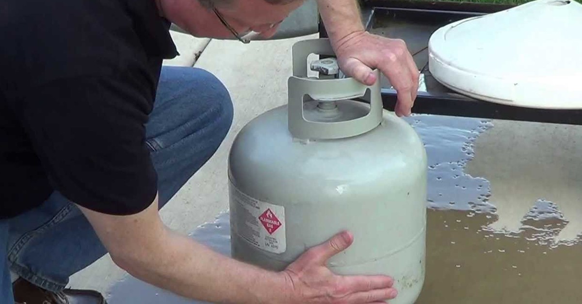 How To Avoid Propane Tank Exchange Scams - Complete Propane Tank Guide Can You Use A Propane Tank On Its Side